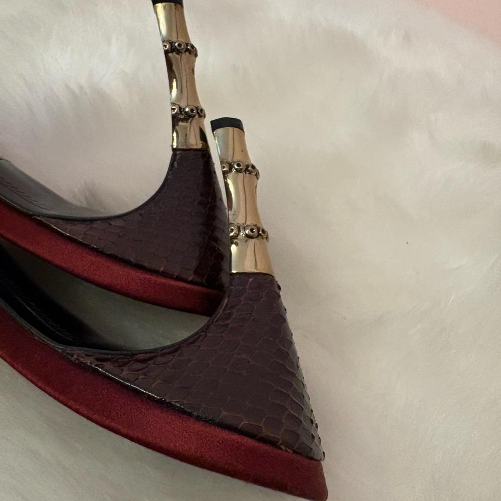 Gucci Burgundy Velvet Mules - Picture 12 of 15